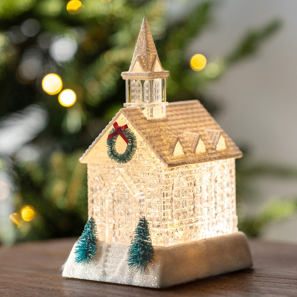 Christmas Lighted Church Water Lantern Snow Globe with Evergreens and Wreath， USB Lined/Battery Operated Lighted Lantern for Christmas Festival Decoration Gifts-AULT25011